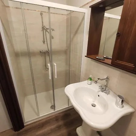 לינה וארוחת בוקר Il Fienile 3*